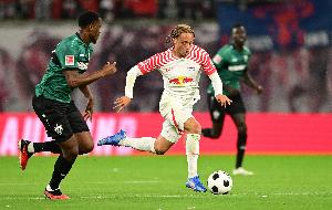 斯基拉:哈维-西蒙斯越来越接近加盟切尔西,转会费7000万欧