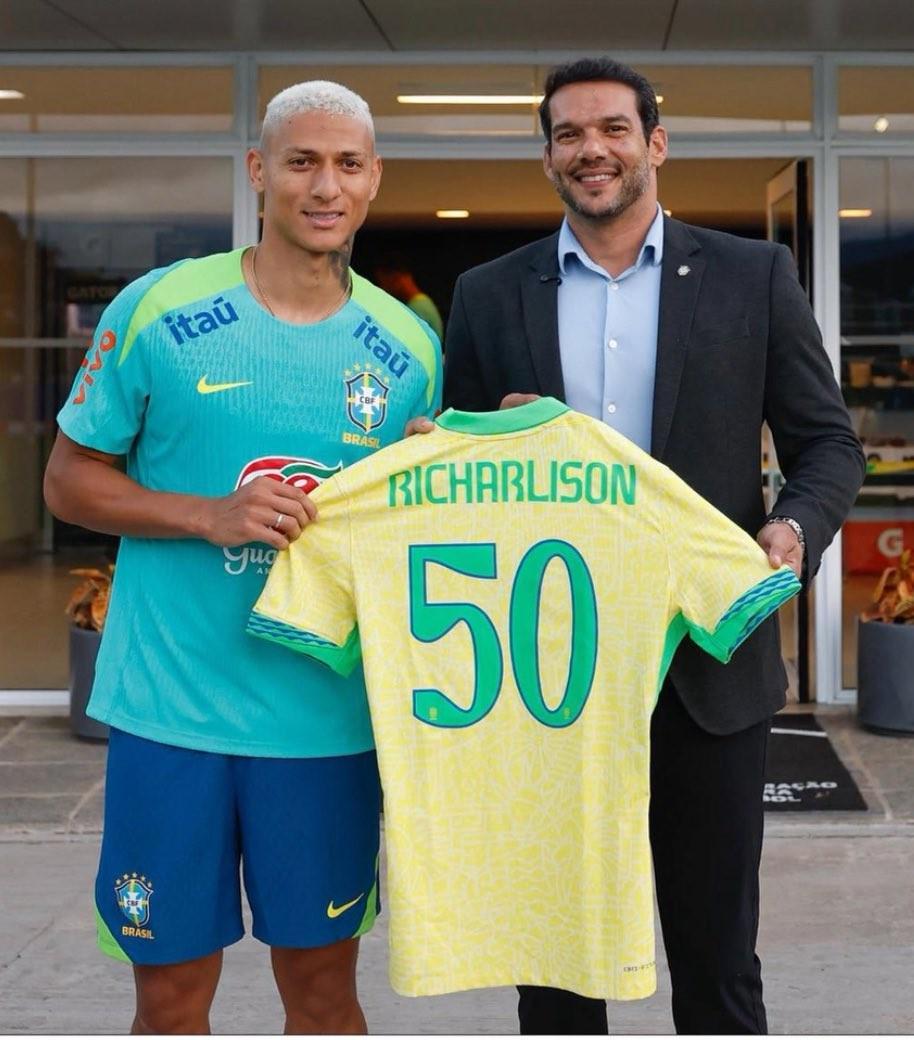 世俱杯-50场20球,里沙利松晒纪念球衣:还有更多故事等待着被书写