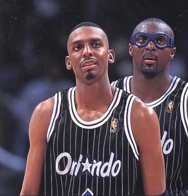 FIFA Club World Cup-科比乔丹有何不同？ “眼镜蛇”格兰特：如果科比是A乔丹是A+