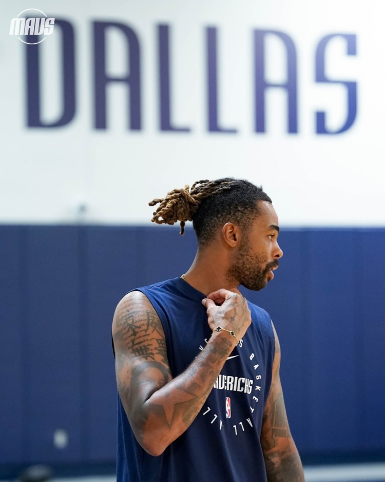 FIFA Club World Cup-开练&amp;期待新赛季！独行侠官方晒新援拉塞尔多张训练照