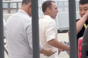 久尔杰维奇现身工体，观看今晚京沪大战